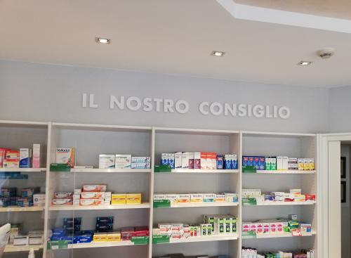 Allestimento Farmacia